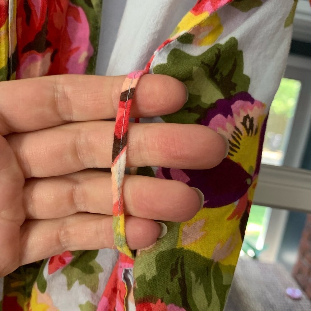 Sandy Waters Floral Robe - Picture 5 of 9